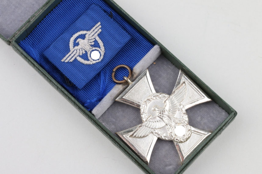 Police 18 years Service Time Cross in case