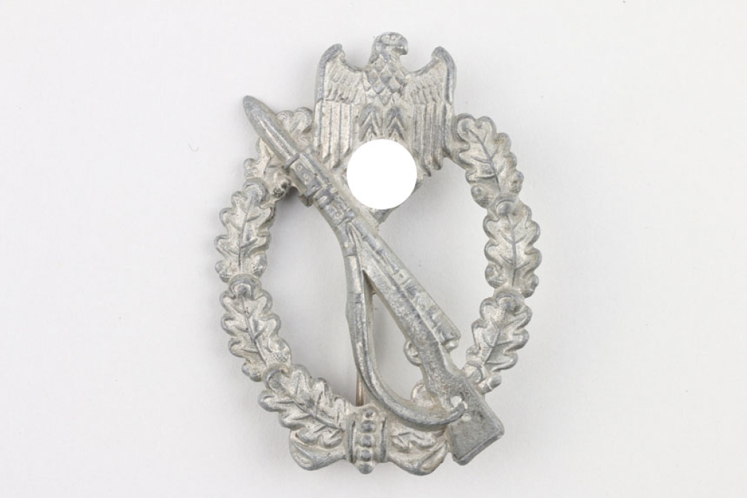 Infantry Assault Badge in silver - hollow 