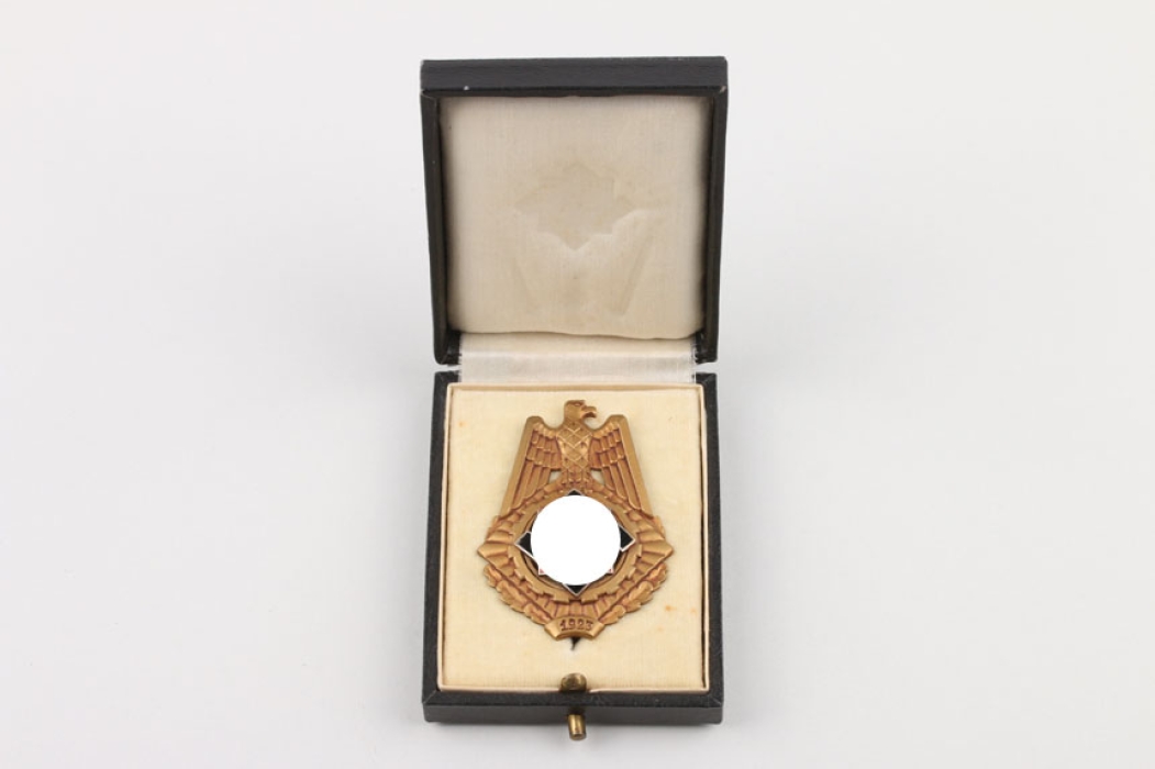 TENO Honor Badge in case - 1905 numbered