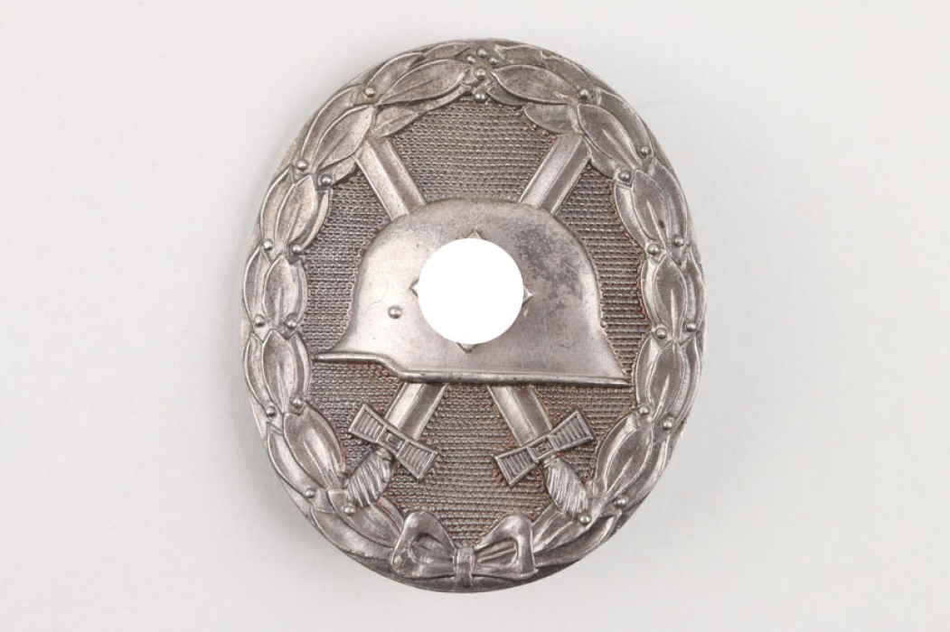 Wound Badge in silver - tombak (larger type)