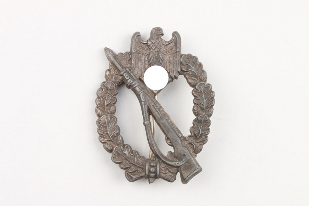 Infantry Assault Badge in silver - fo.