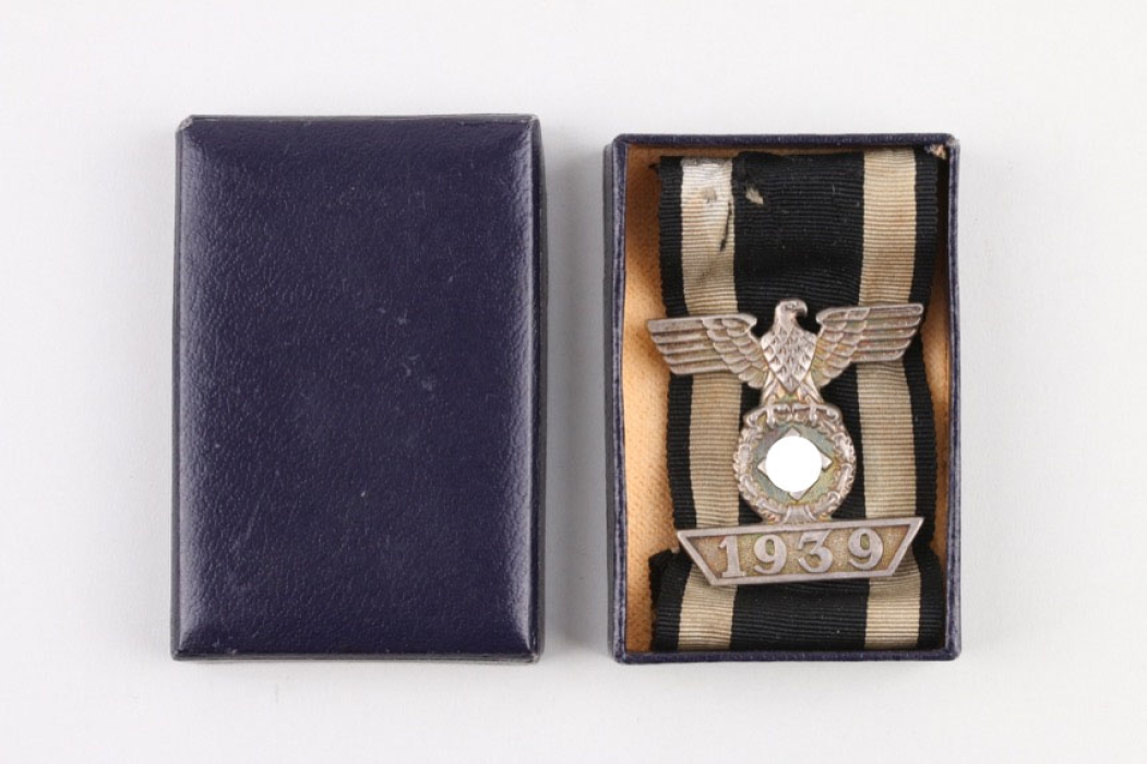 1939 clasp to Iron Cross 2nd Class in LDO case 