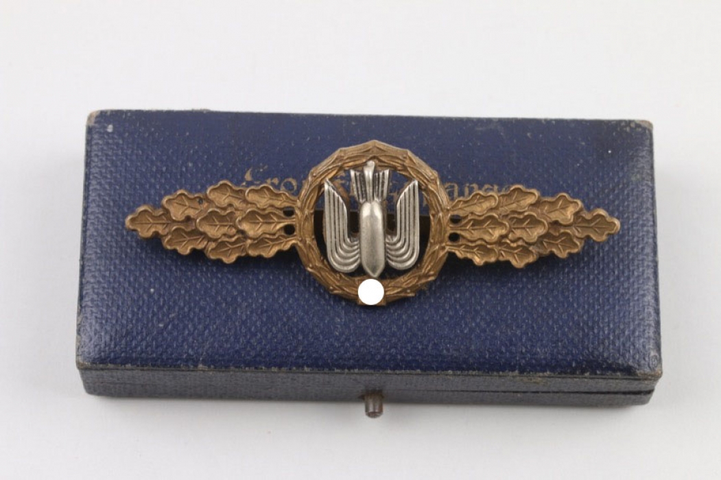 Squadron Clasp for Kampfflieger in bronze in case