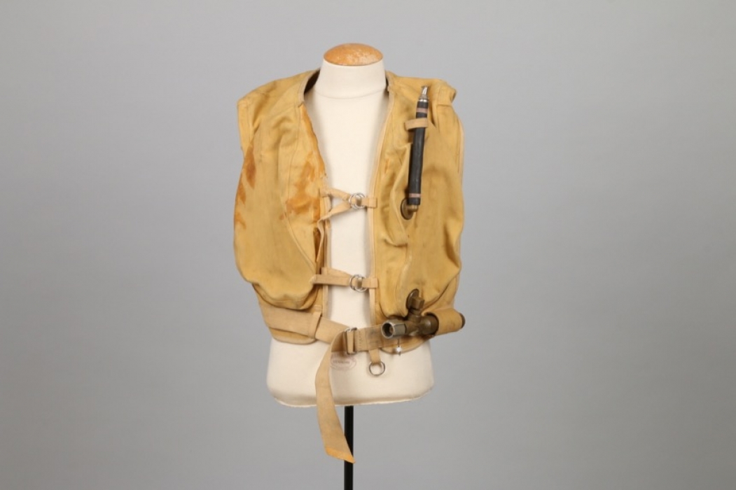 Luftwaffe pilot's life vest