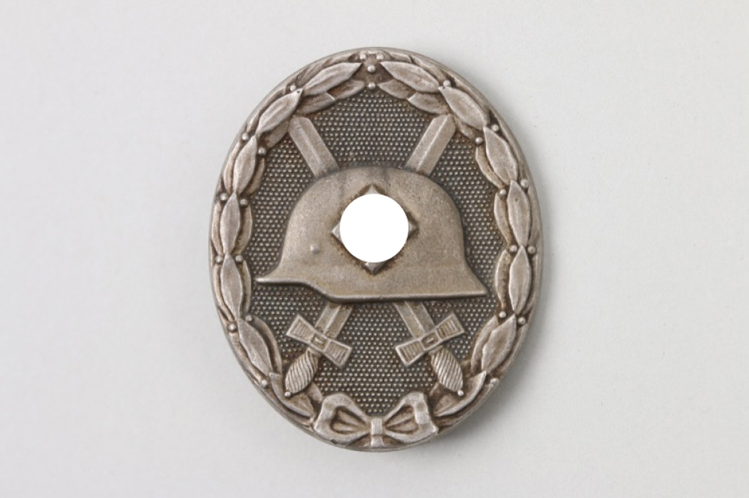 Wound Badge in silver - 4 marked (tombak) 