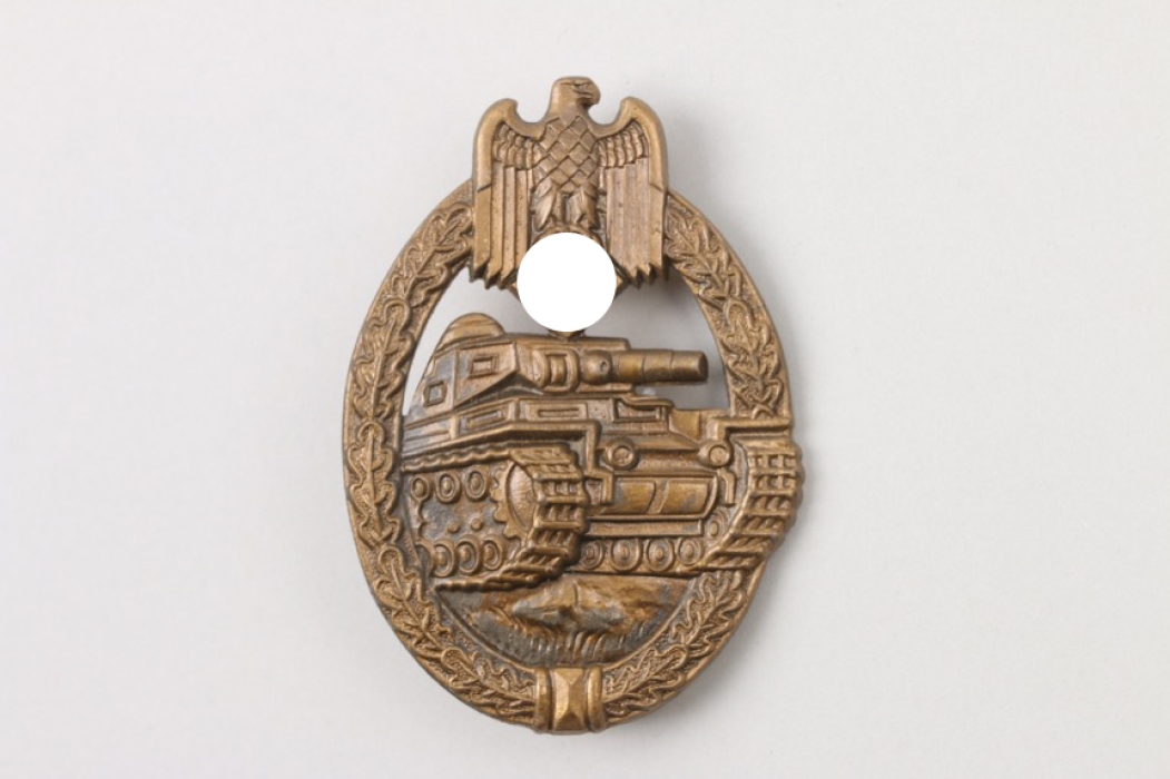 Tank Assault Badge in bronze - unworn 