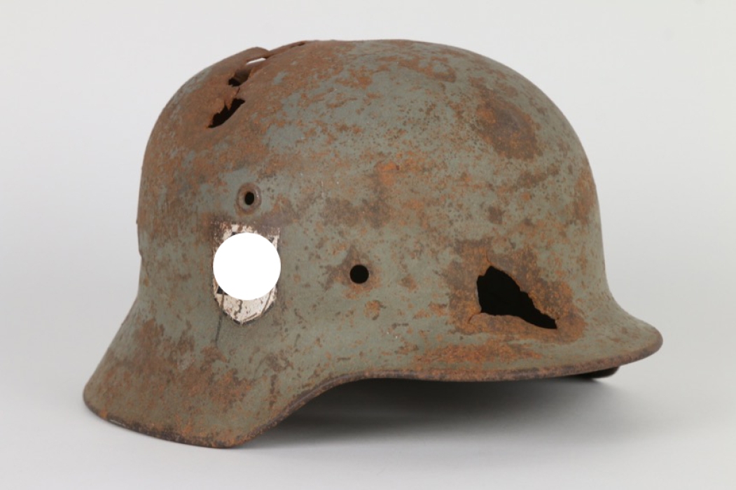 Waffen-SS M40 single decal helmet - battle damaged 