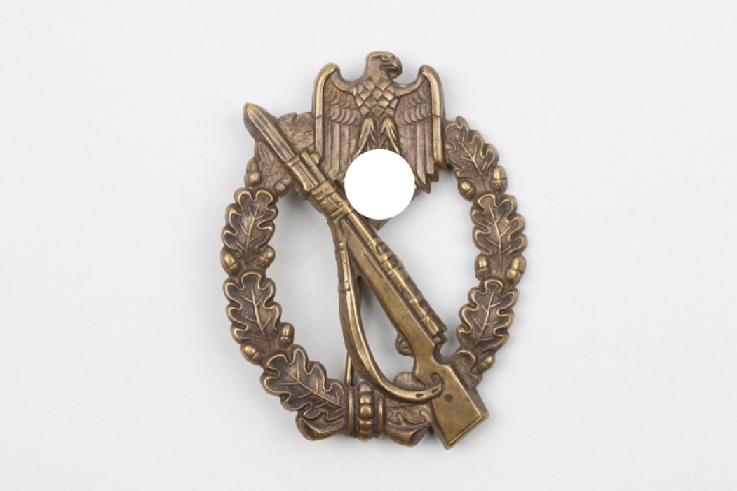Infantry Assault Badge in silver (tombak)