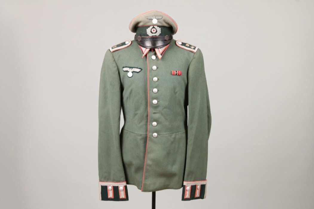 Heer Panzerjäger parade tunic & visor cap