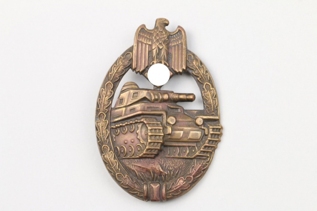 Tank Assault Badge in bronze - hollow