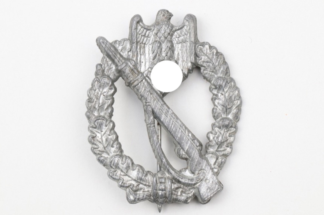 Infantry Assault Badge in silver L/53