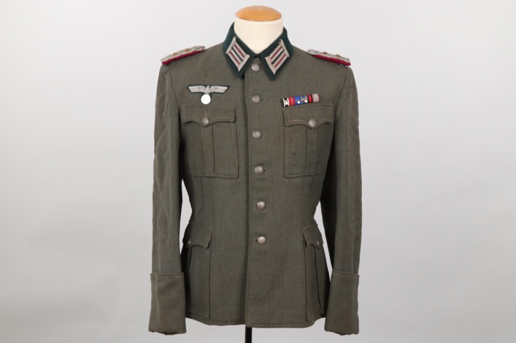 Heer Nebeltruppe field tunic for an Oberst