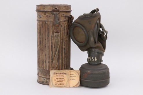 Wehrmacht tropical camo gas mask in can
