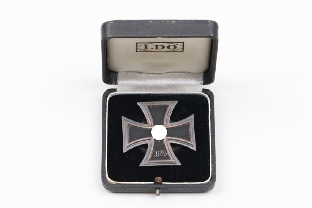 1939 Iron Cross 1st Class in LDO case - L/52 screw-back