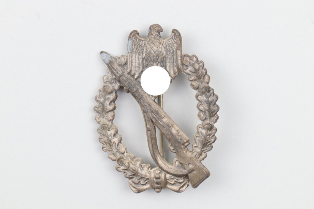 Infantry Assault Badge in silver - FLL