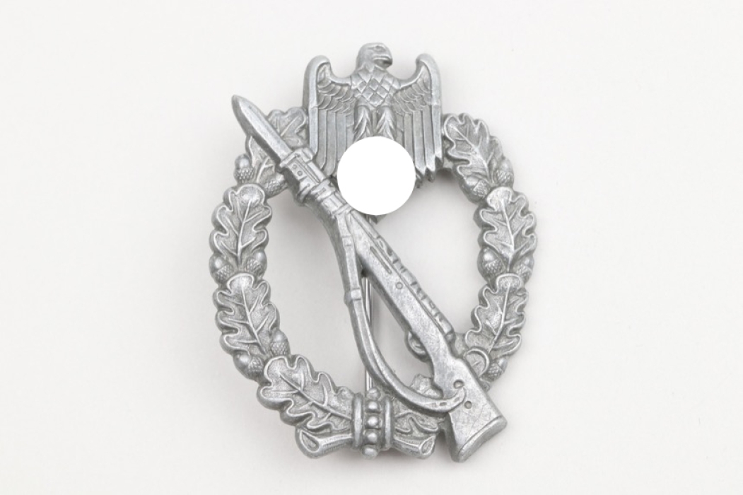Infantry Assault Badge in silver - L/14