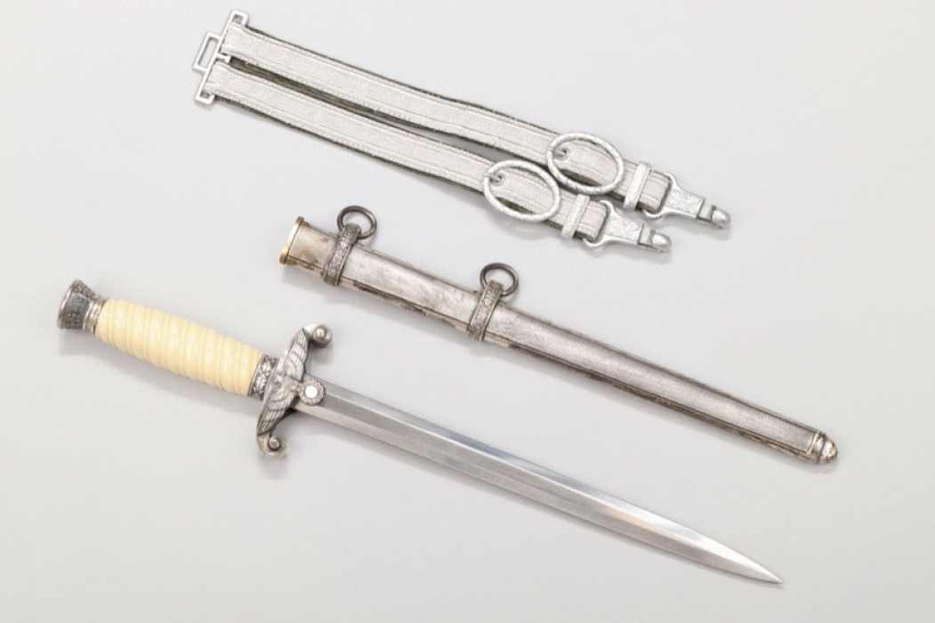 Heer officer's dagger (Höller) with hangers