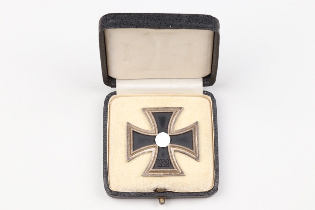 1939 Iron Cross 1st Class (4) in case
