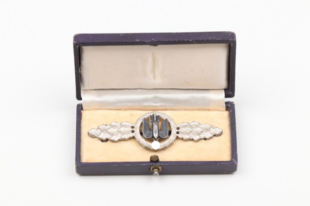Cased Squadron Clasp for Kampfflieger in silver