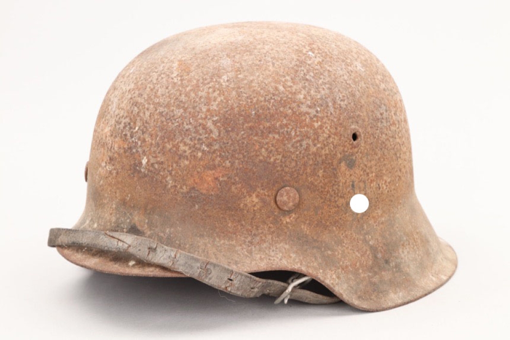 Heer M42 singel decal helmet - barn find