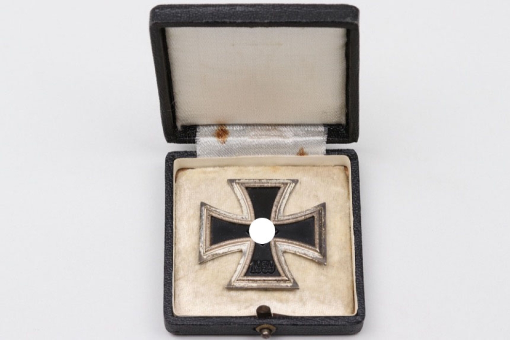 1939 Iron Cross 1st Class in case - 26