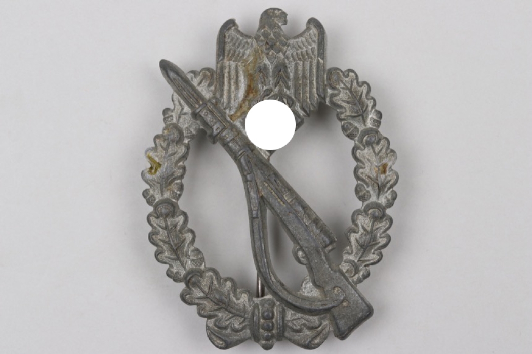 Infantry Assault Badge in silver - hollow