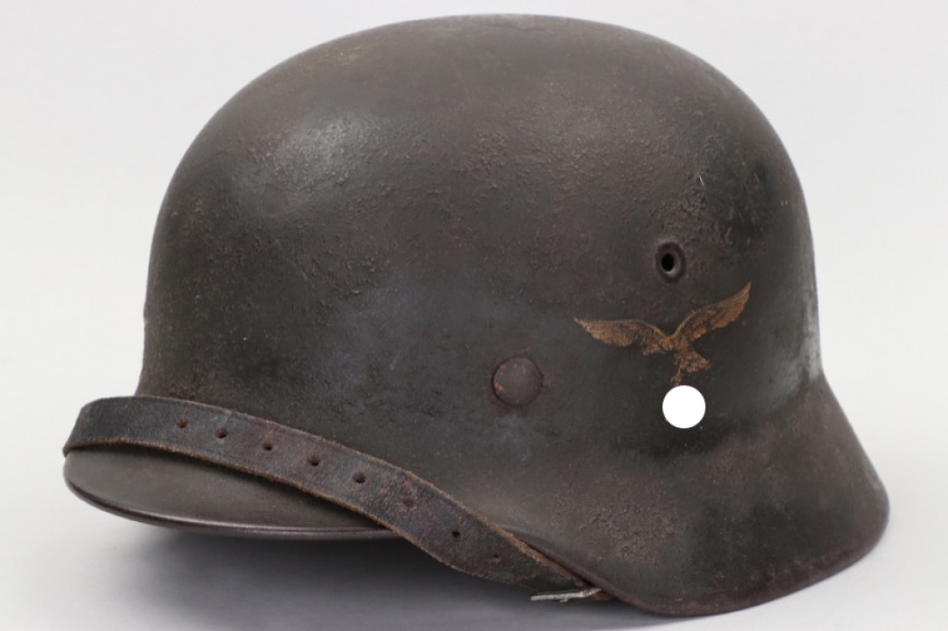 Luftwaffe M40 "Zimmerit" single decal helmet - Q64
