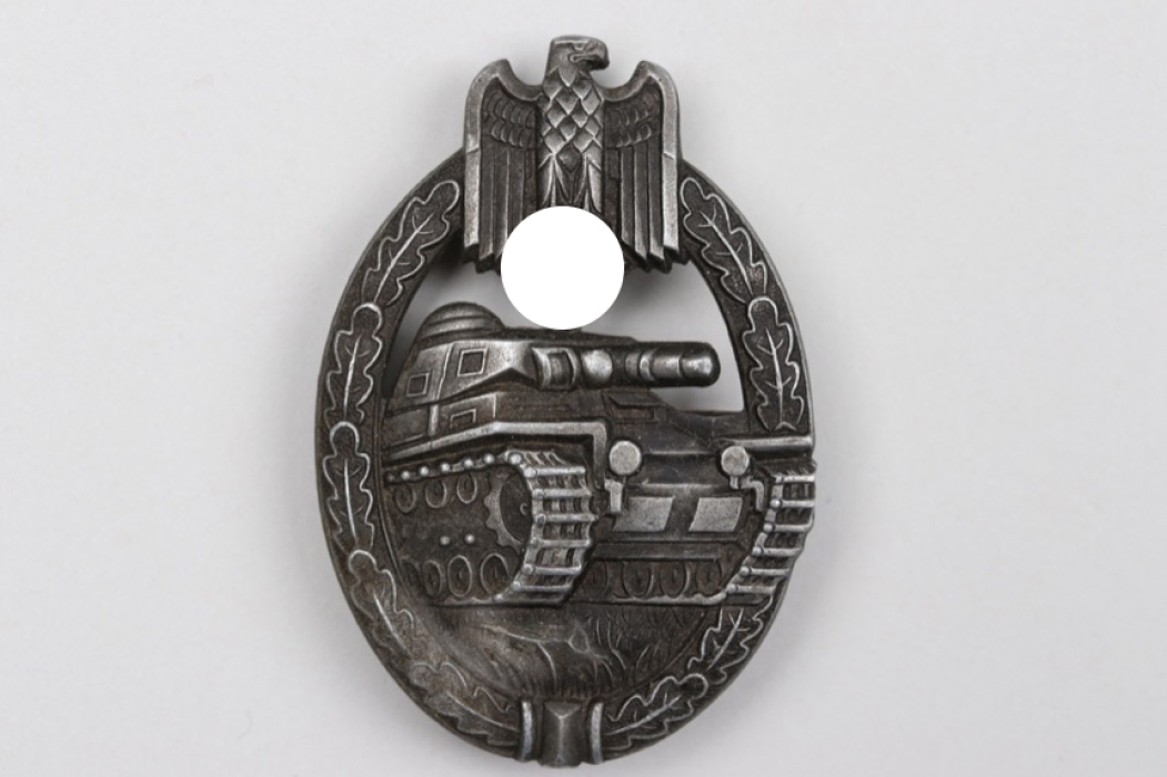 Tank Assault Badge in bronze - crimped