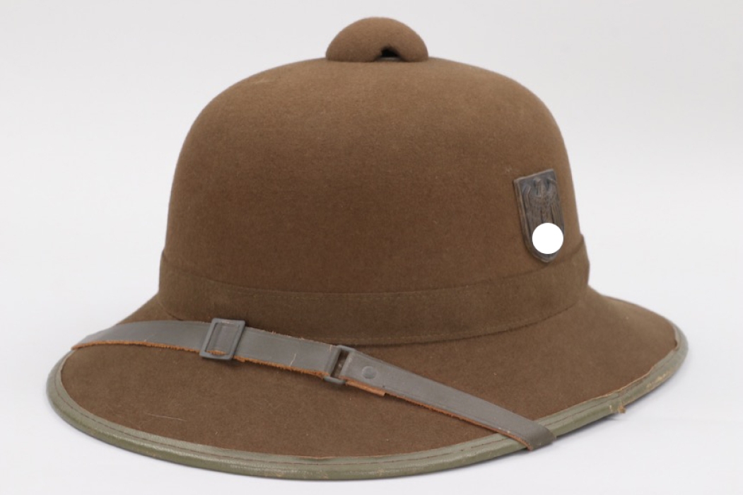 Heer tropical pith helmet - 1942