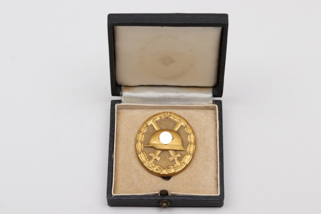 Wound Badge in gold in case - Hauptmünzamt