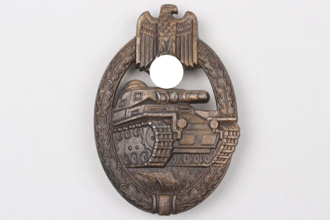 Tank Assault Badge in bronze - "Oval Crimp"