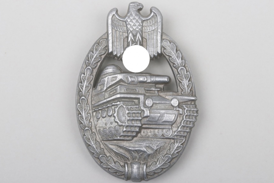 Tank Assault Badge in silver - semi-hollow