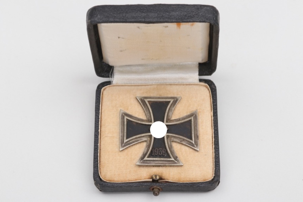 1939 Iron Cross 1st Class in case - L/13