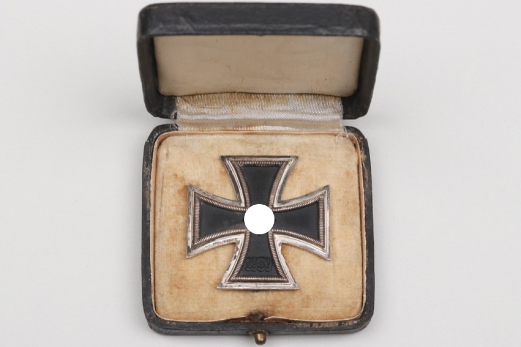 1939 Iron Cross 1st Class in case - 6.