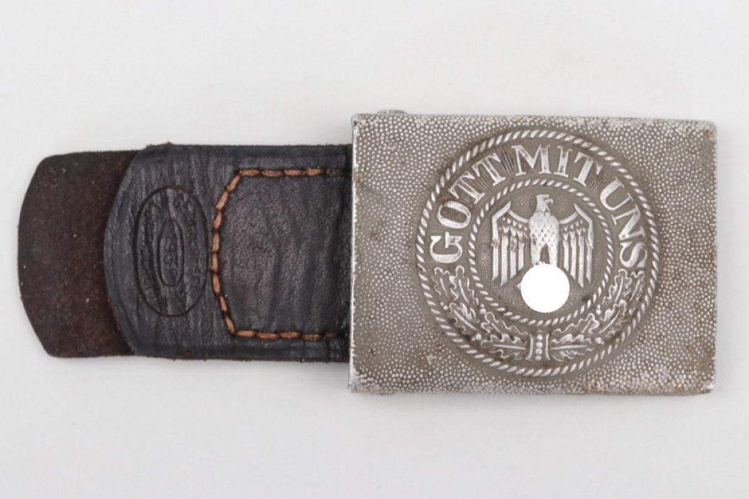 Heer EM/NCO field buckle with leather tab