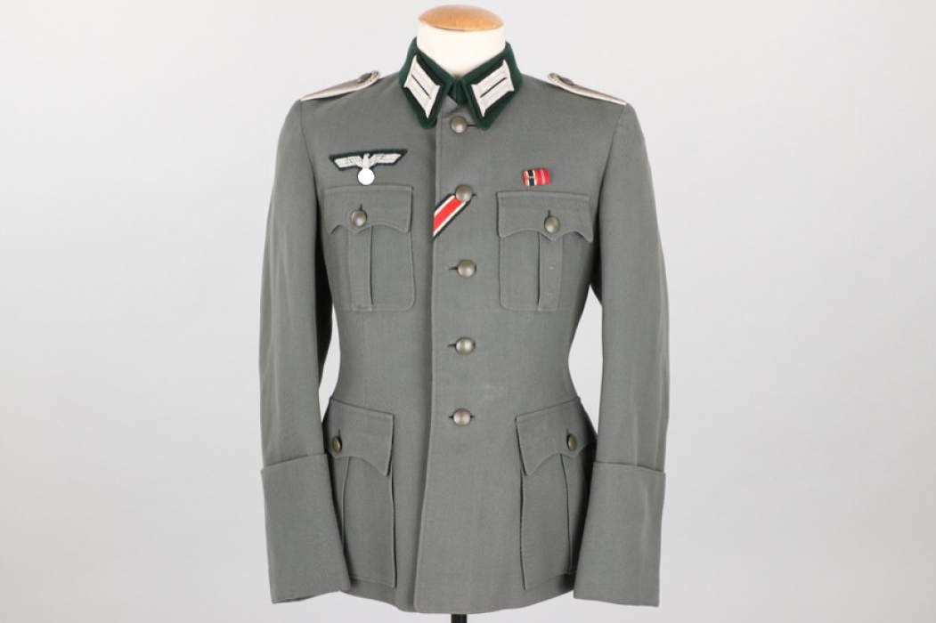 Heer Infanterie field tunic for a Austrian Leutnant