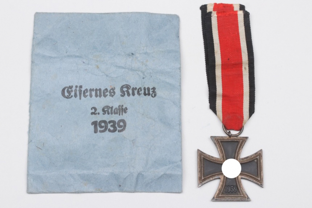 1939 Iron Cross 2nd Class with bag of issue