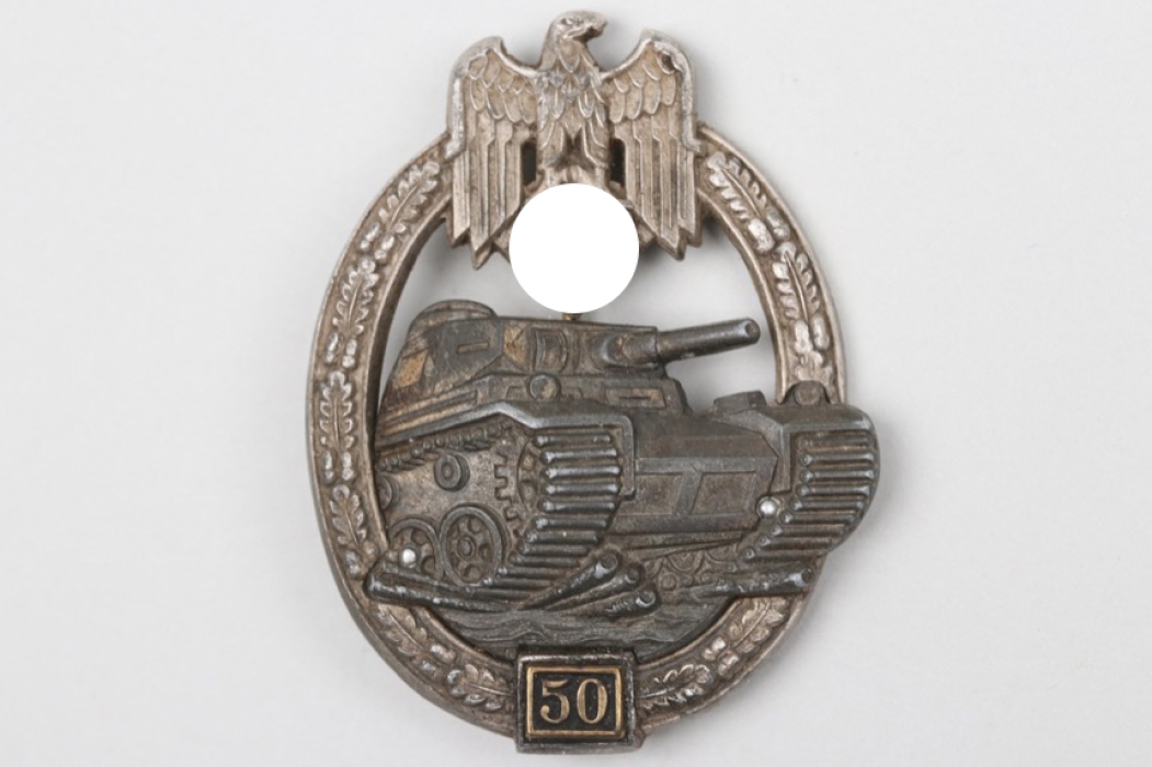 Tank Assault Badge in silver "50" - Juncker