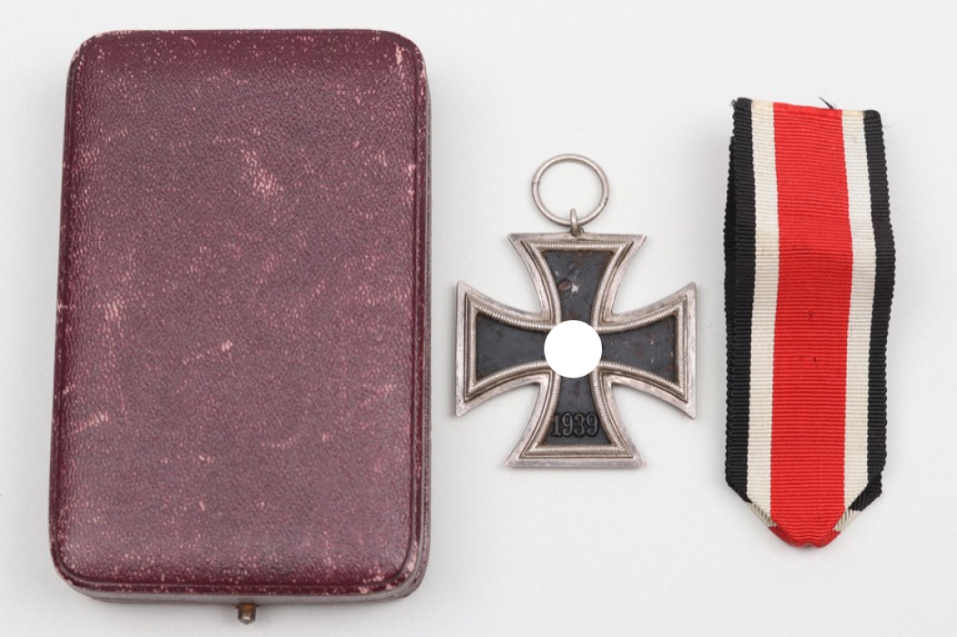1939 Iron Cross 2nd Class "round 3" in case