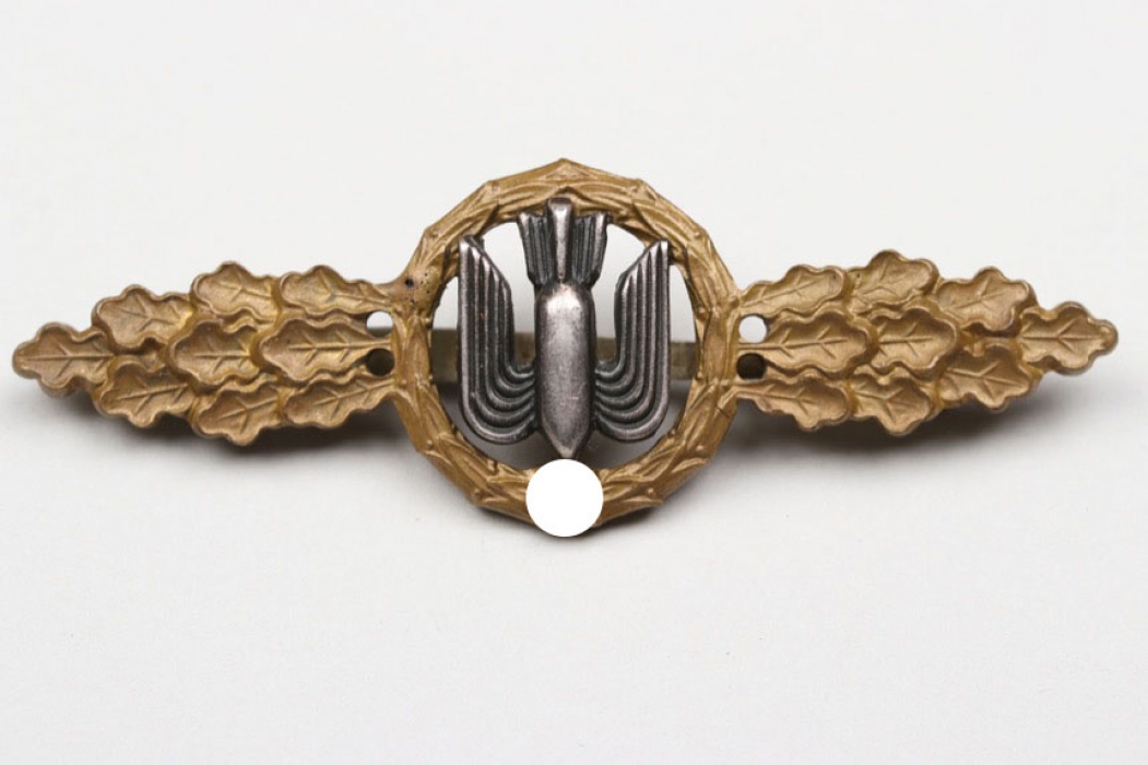 Squadron clasp for Kampfflieger in bronze