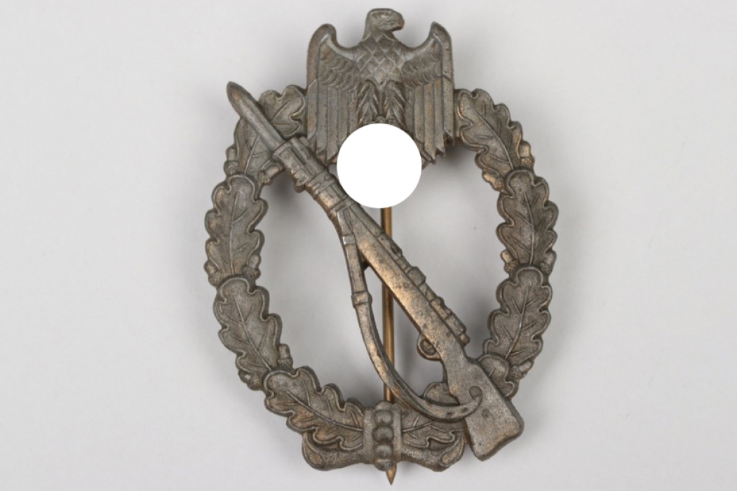 Infantry Assault Badge in bronze