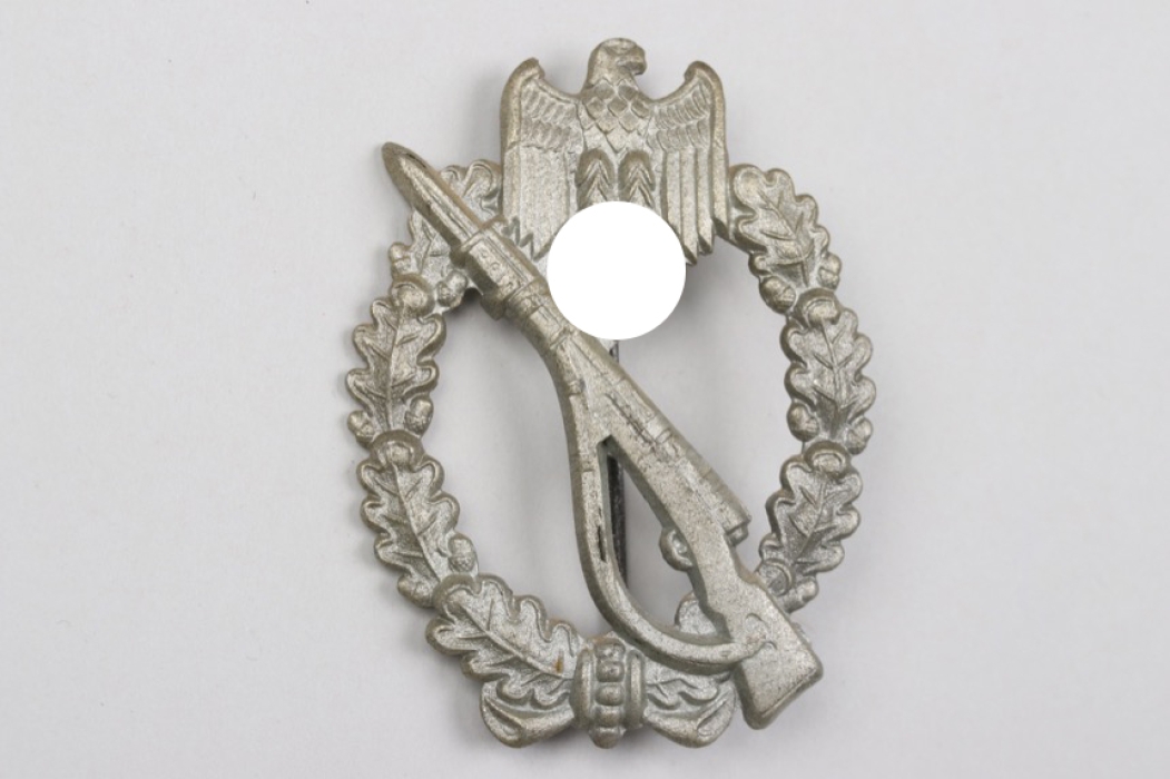 Infantry Assault Badge in silver by FLL