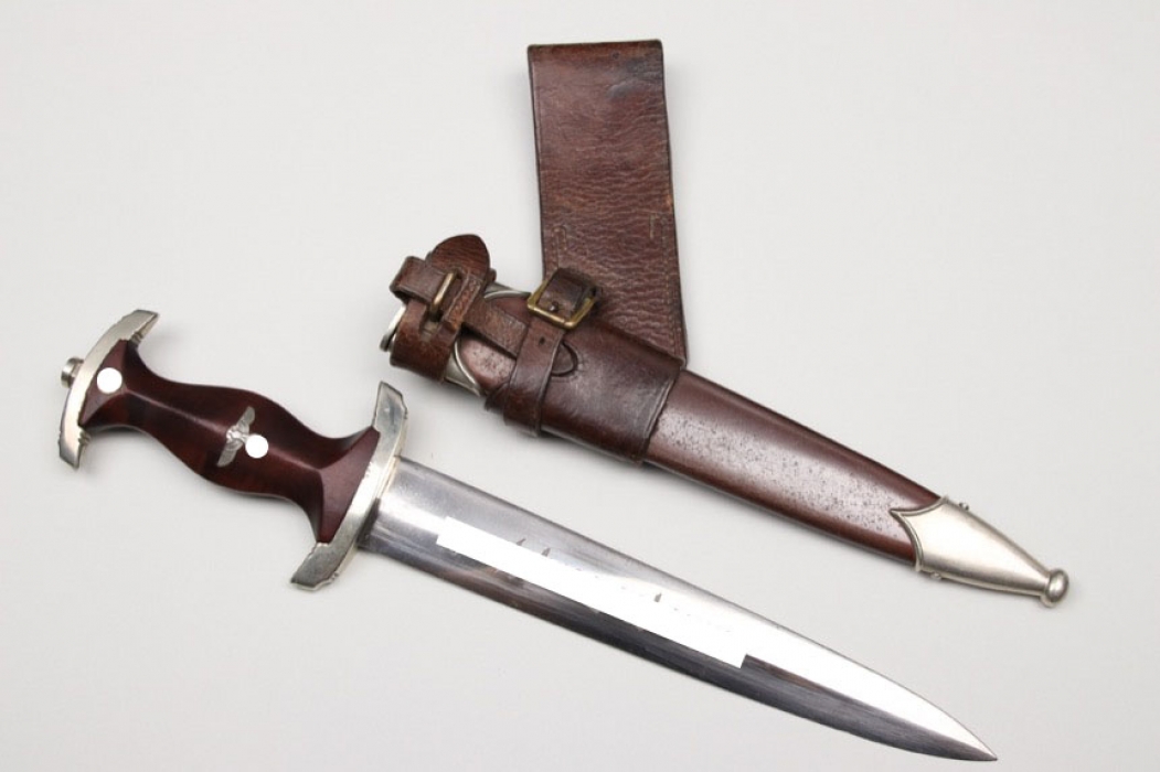 SA Service Dagger "Sw" with rare leather hanger - Dick
