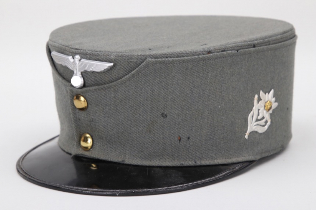 Austrian Wehrmacht visor cap (Hochland)