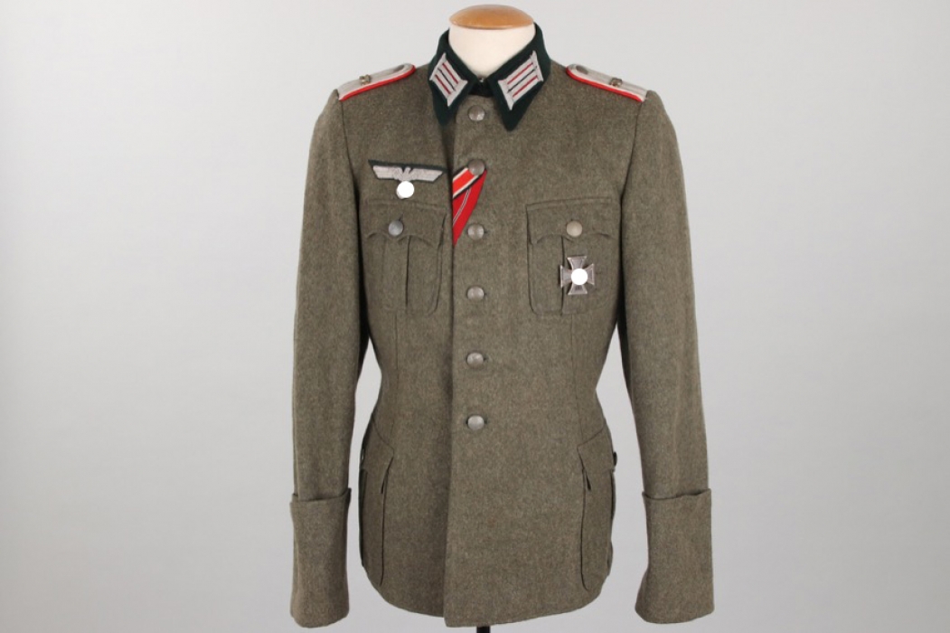 Heer Art.Rgt.203 field tunic with EK1 - Leutnant