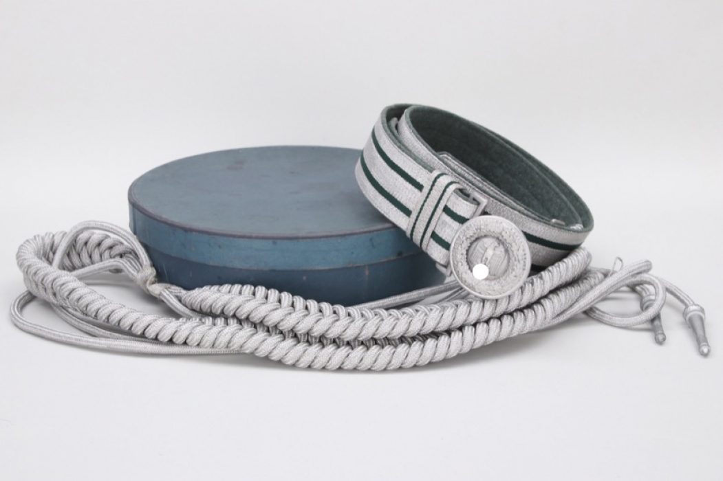 Heer officer's parade belt & buckle in case + aiguillette