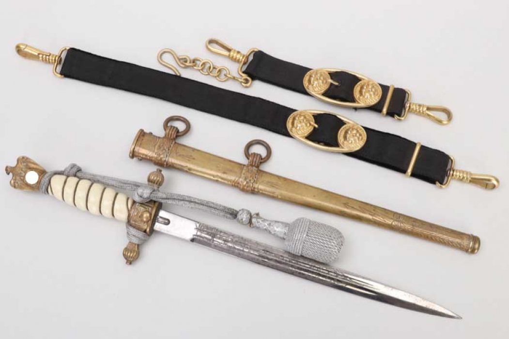 Kriegsmarine officer's dagger with hangers & portepee - Hörster