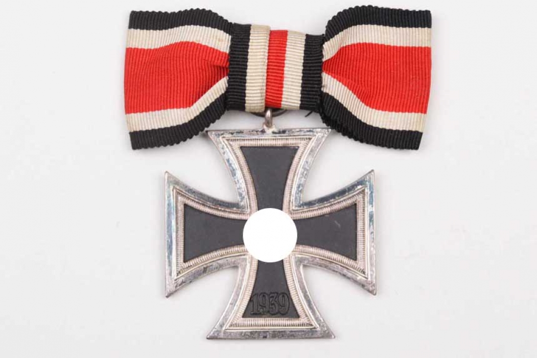 1939 Iron Cross 2nd Class on ribbon bow