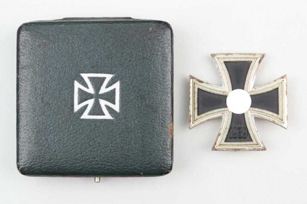1939 Iron Cross 1st Class with the GREEN case of issue - 26