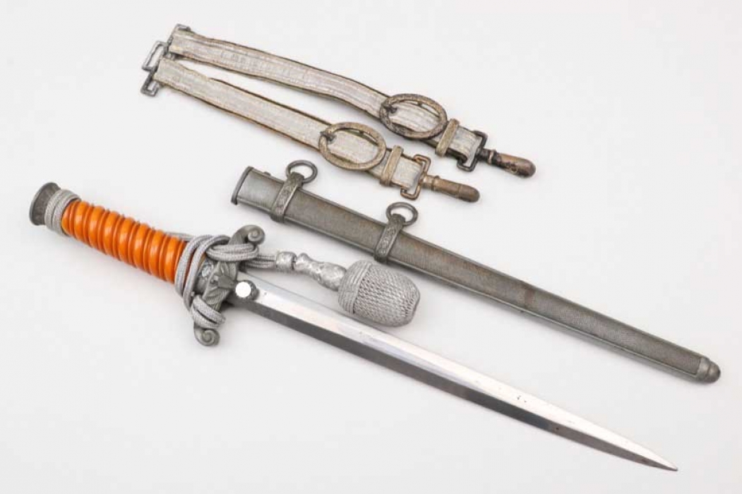 Heer officer's dagger with hangers and portepee - WKC